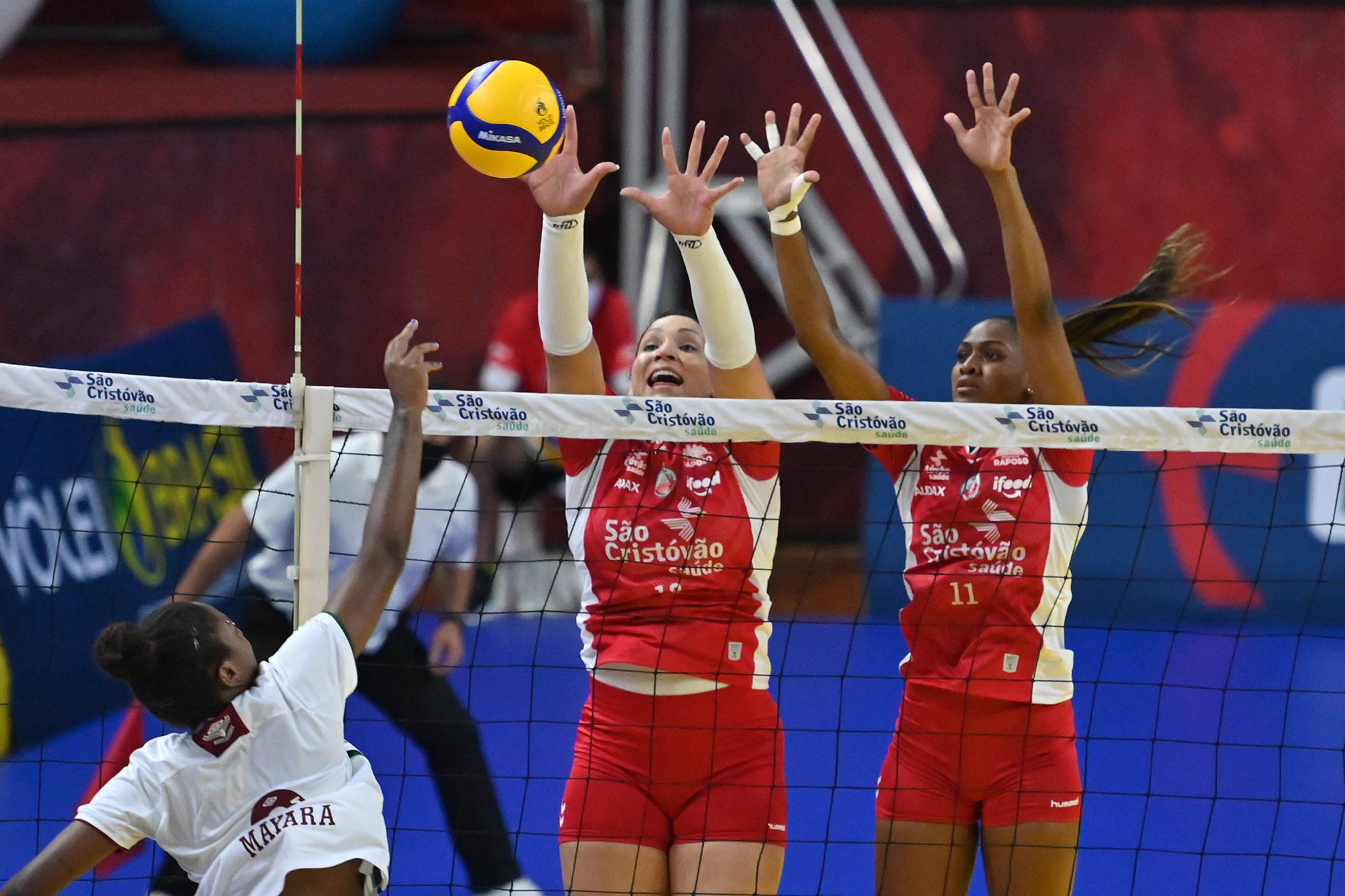 Com 20 pontos de Tandara, Osasco vence a terceira no Campeonato Paulista de  Vôlei, vôlei